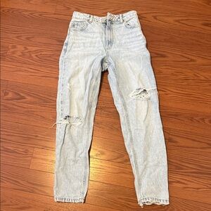 Dynamite Claudia  Mom jean